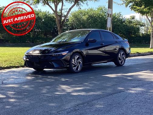 2025 Hyundai ELANTRA HEV SEL Sport