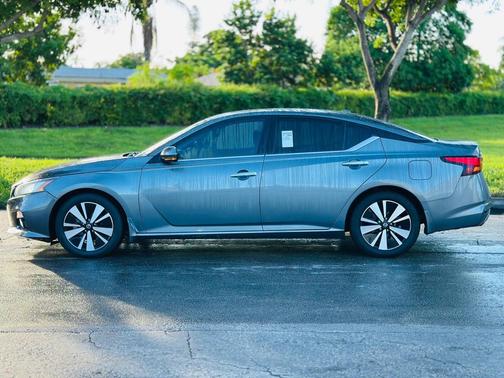 2021 Nissan Altima 2.5 SL