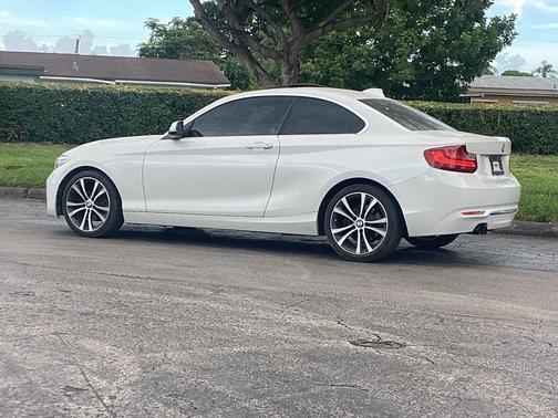 2017 BMW 230 i