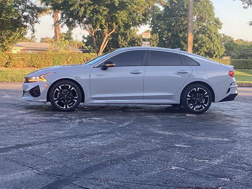 2023 Kia K5 GT-Line