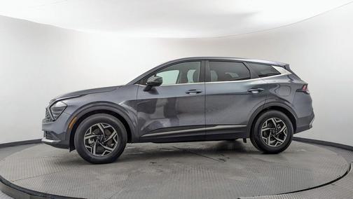 Gravity Gray 2024 Kia Sportage LX
