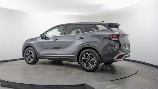 Gravity Gray 2024 Kia Sportage LX