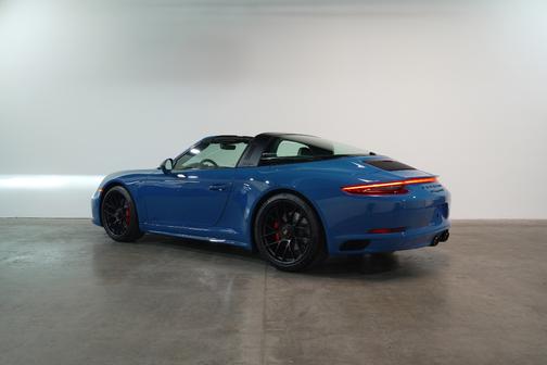 2018 Porsche 911 911 Targa 4 GTS
