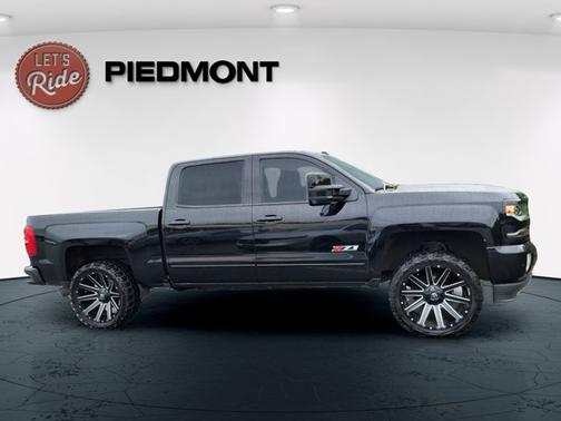2017 Chevrolet Silverado 1500 2LZ