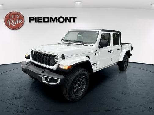 2025 Jeep Gladiator Sport S
