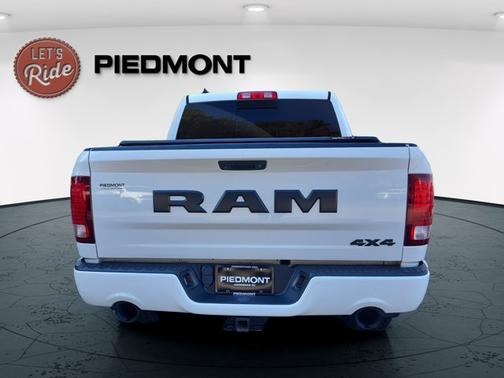 2018 RAM 1500 Night