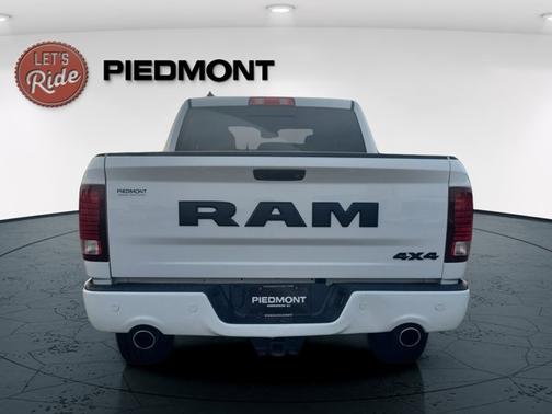2018 RAM 1500 Night