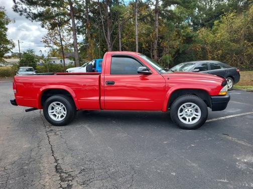2004 Dodge Dakota Base