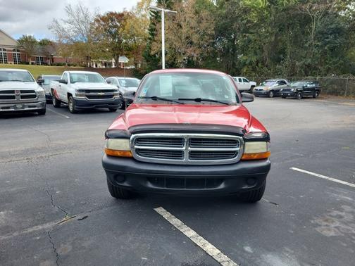 2004 Dodge Dakota Base