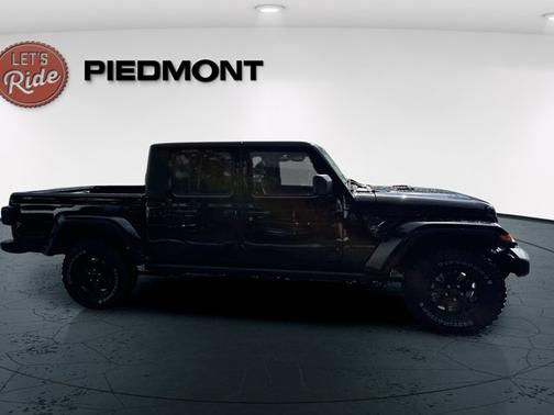 2025 Jeep Gladiator Willys