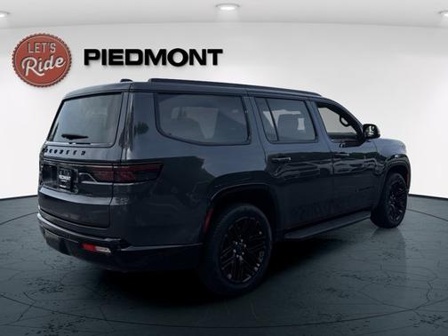 2025 Jeep Wagoneer Series II Carbide