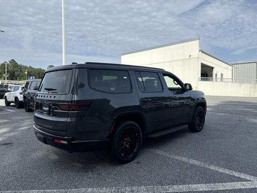 2025 Jeep Wagoneer Series II Carbide