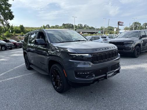 2025 Jeep Wagoneer Series II Carbide