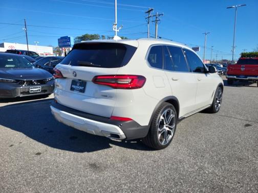 2023 BMW X5 sDrive40i