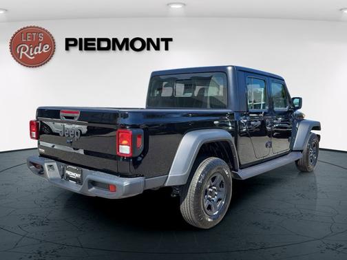 2024 Jeep Gladiator Sport