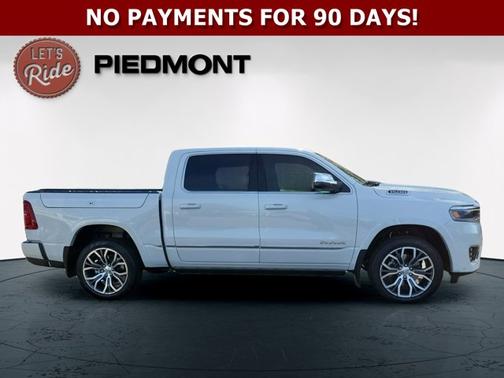 Ivory White Tri-Coat Pearlcoat 2026 RAM 1500 Tungsten