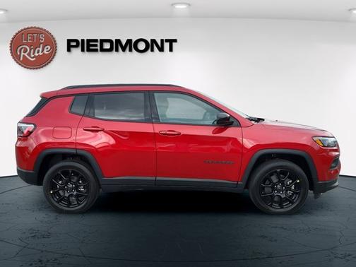2026 Jeep Compass Latitude Altitude