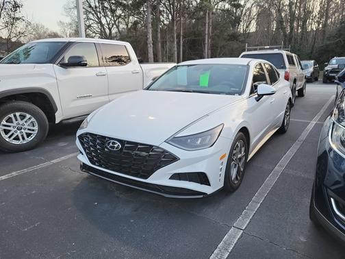 2022 Hyundai SONATA SEL