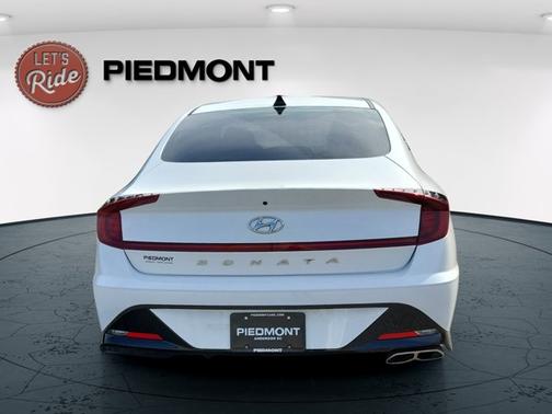 2022 Hyundai SONATA SEL