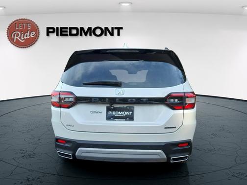 2023 Honda Pilot Touring