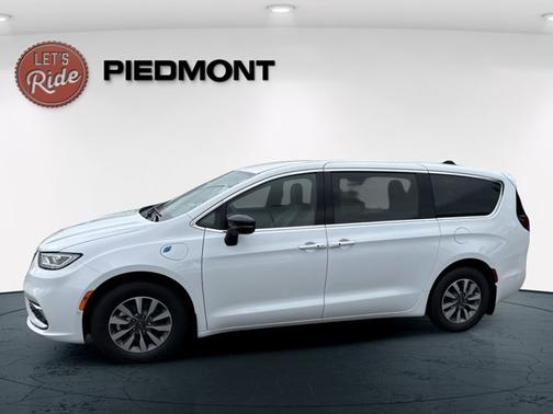 2025 Chrysler Pacifica Hybrid Select