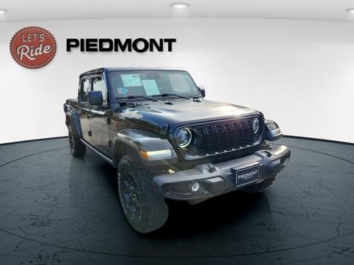 2024 Jeep Gladiator Jeep Beach