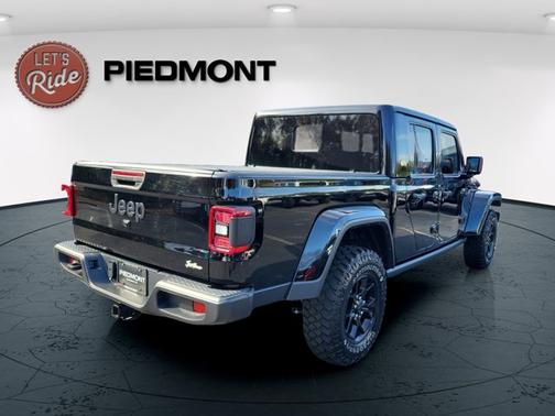 2024 Jeep Gladiator Jeep Beach