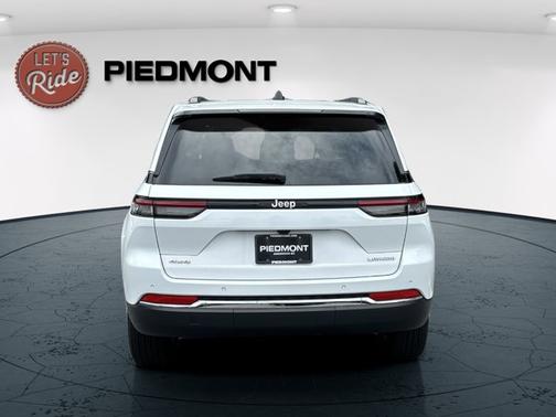 2025 Jeep Grand Cherokee Laredo X