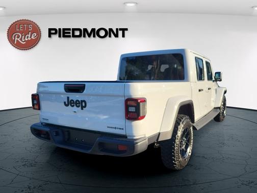 2025 Jeep Gladiator High Tide