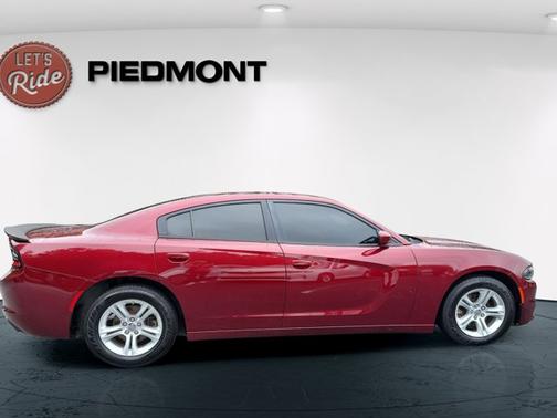 2017 Dodge Charger SE