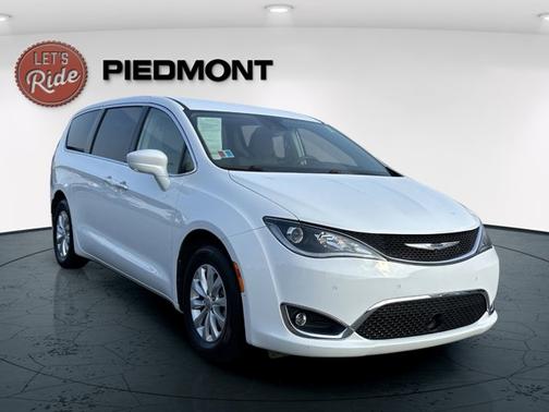 2019 Chrysler Pacifica Touring Plus