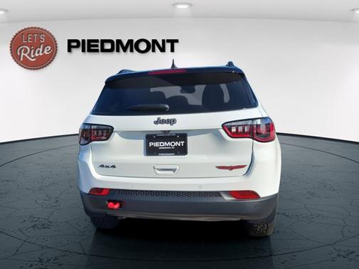 2026 Jeep Compass Trailhawk