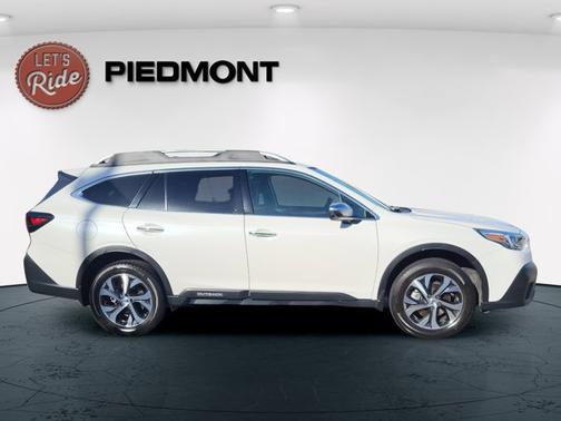 2020 Subaru Outback Touring XT