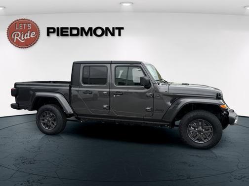 2025 Jeep Gladiator Sport S