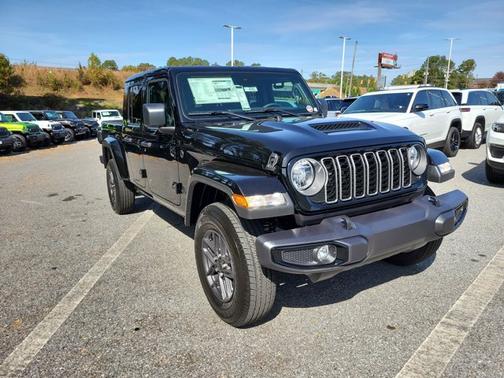 2025 Jeep Gladiator Sport S
