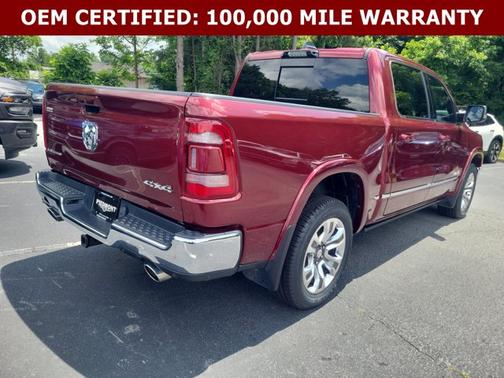 Delmonico Red Pearlcoat 2023 RAM 1500 Limited