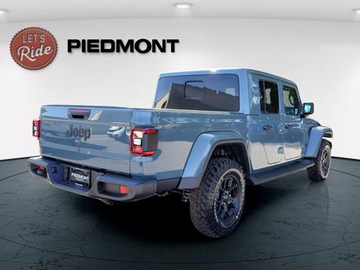 2025 Jeep Gladiator High Tide
