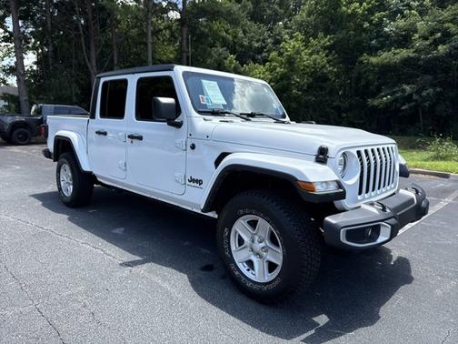 2023 Jeep Gladiator Sport S