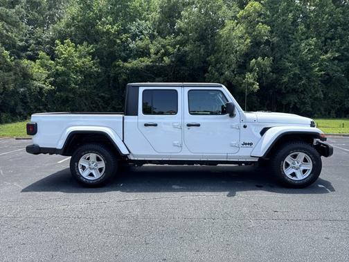 2023 Jeep Gladiator Sport S
