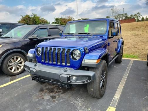 2020 Jeep Wrangler Unlimited Sahara Altitude
