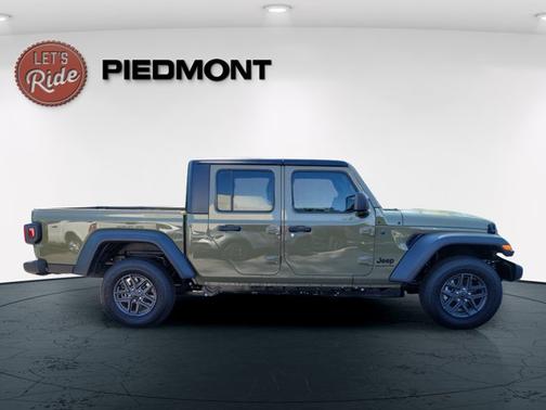 41 2026 Jeep Gladiator Sport