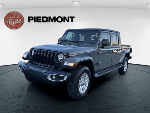 2022 Jeep Gladiator Sport S