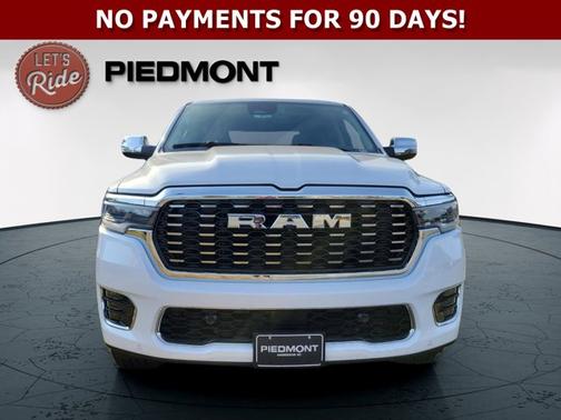 Ivory White Tri-Coat Pearlcoat 2026 RAM 1500 Tungsten