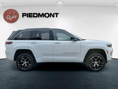 2023 Jeep Grand Cherokee Summit Reserve