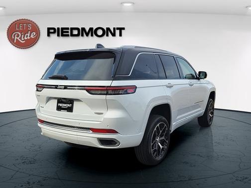 2023 Jeep Grand Cherokee Summit Reserve