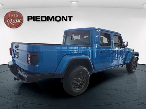 2025 Jeep Gladiator Sport S