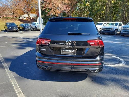 2024 Volkswagen Tiguan SE R-Line Black