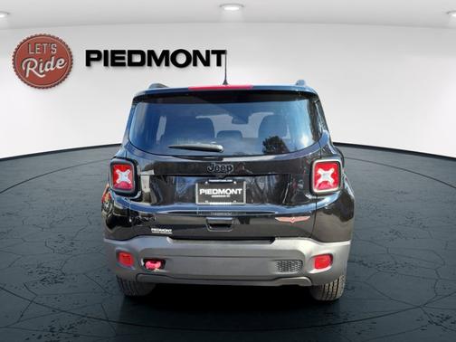 2023 Jeep Renegade Trailhawk