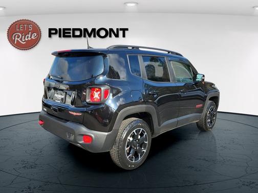 2023 Jeep Renegade Trailhawk