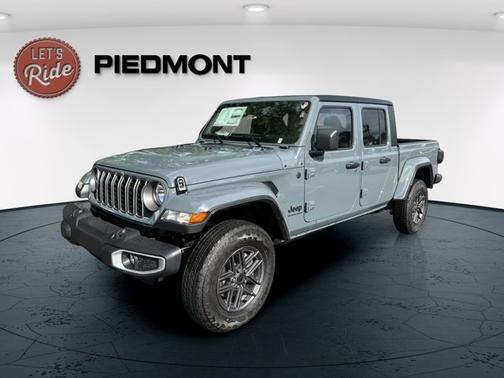 2025 Jeep Gladiator Sport S